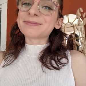 Meet your Posher, Rachel